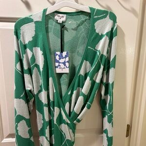 DVF top size XXL from target line NWT